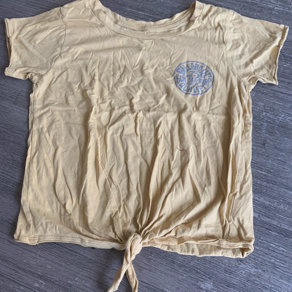 Billabong top with knot